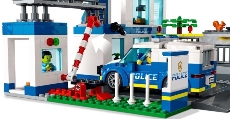 60316 LEGO City policijos nuovada ir pliušinė pagalvė Katė, 50 cm - Image 5