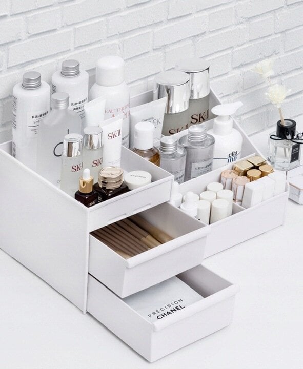 elegantiskaskosmetikosorganizatorius7324eatsiliepimaireference2jpg belsilt Elegantiškas kosmetikos organizatorius baltas modernus dizainas