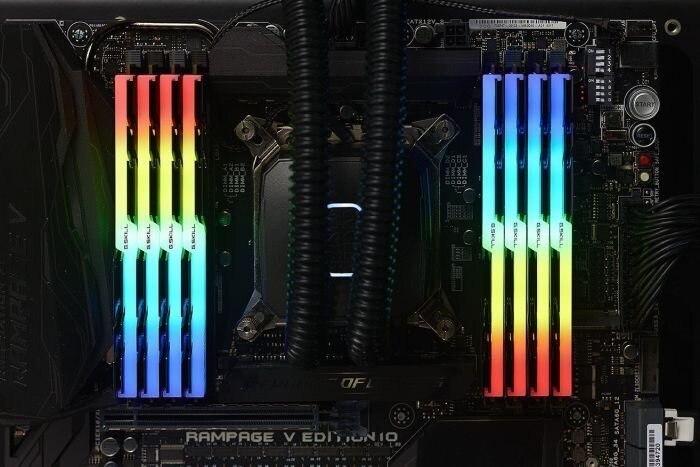 gskilltridentzrgb32gb4x8gbddr4d533bvertinimaireference  belsilt GSkill Trident Z DDR4 RAM atmintis  16 64 GB Belsilt