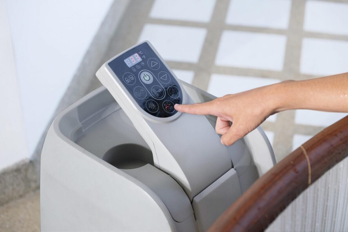 sukurinevoniabestwaylayzspabahamasatsiliepimaireference belsilt Sūkurinė vonia Bestway Lay Z SPA Bahamas AirJet 180x66 cm