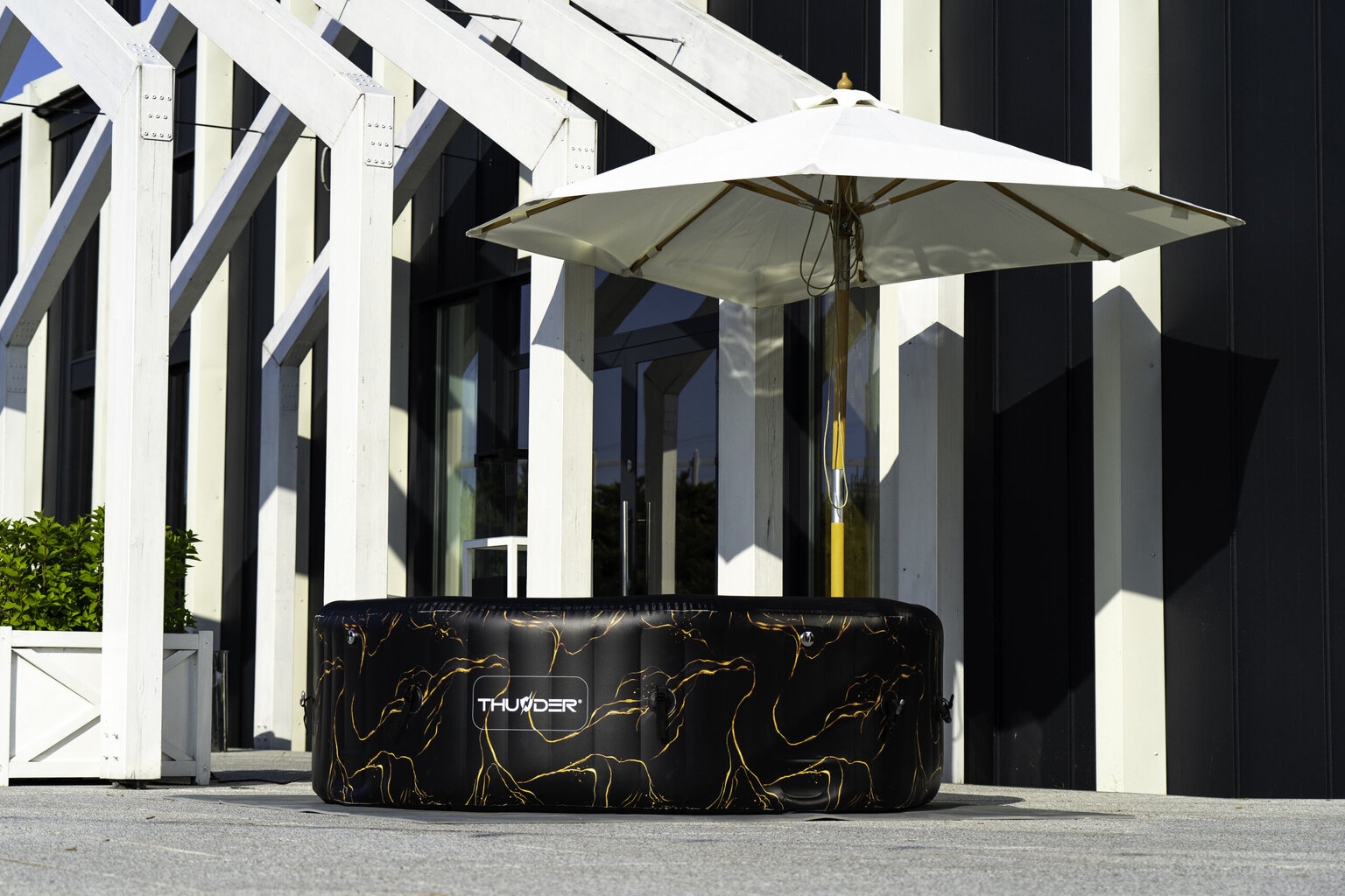 sukurinevonialavajuoda20668e22944fd21bfa645468e1f430aareference belsilt Sūkurinė vonia Lava su hidromasažu ir mobilia valdymu