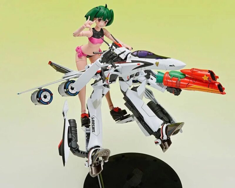 Figūrėlė V.F.G. Macross Frontier VF-25F Messiah - Image 12