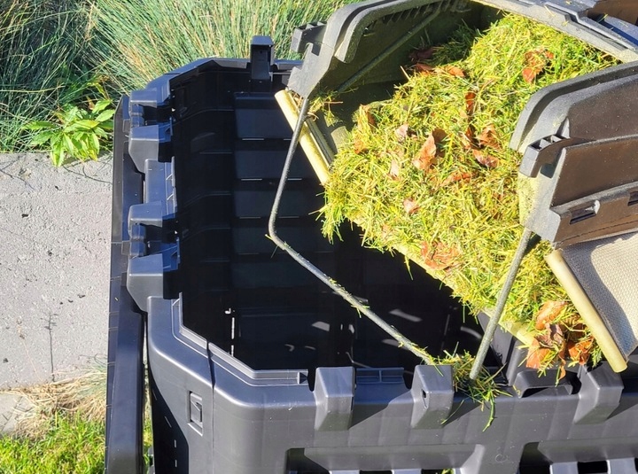 CalorocznyKompostownikEkologiczny300LCzarnyWysokoscproduktu80cm belsilt Komposto dėžė sodui 300 l plastikinė atspari šalčiui naudojama visus metus juoda