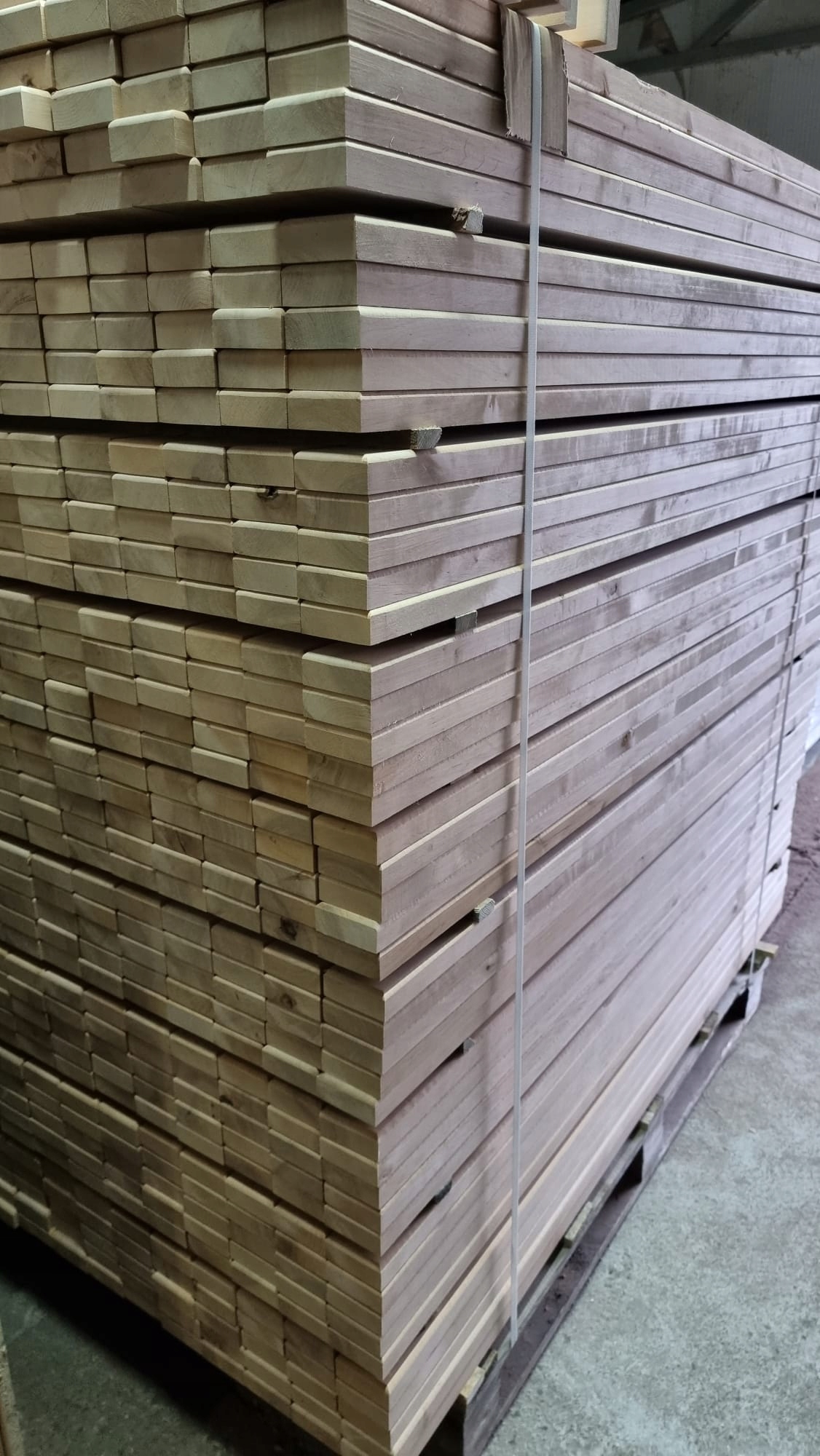 DeskaOlcha22x8x150cmlawkowaolchowasaunalawkadeskinasauneKodproducenta01233210 belsilt Alksnio lenta saunos gultams ir suolams 22 x 8 x 150 cm šlifuota saunos įrengimui