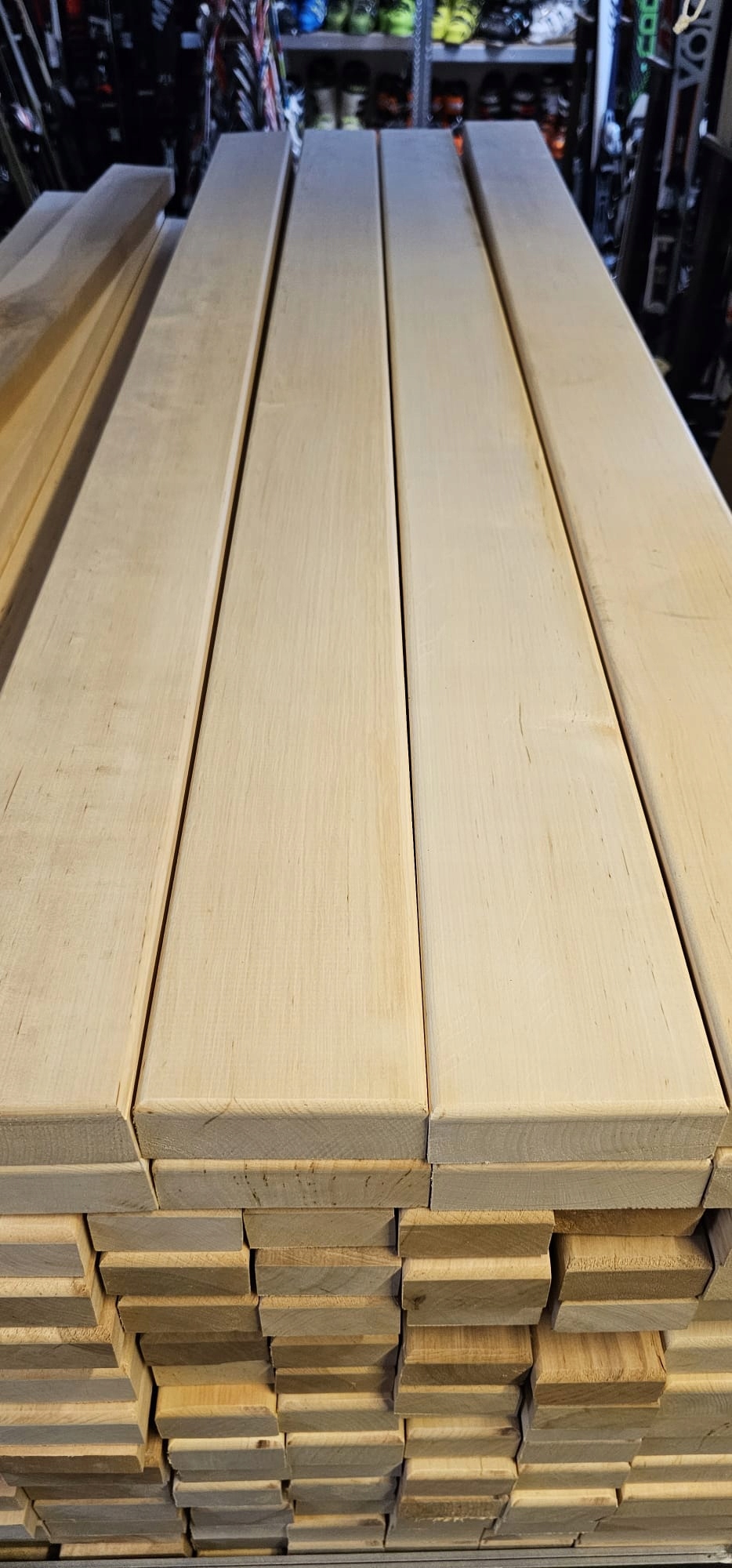 DeskaOlcha22x8x150cmlawkowaolchowasaunalawkadeskinasauneWysokoscproduktu22cm belsilt Alksnio lenta saunos gultams ir suolams 22 x 8 x 150 cm šlifuota saunos įrengimui