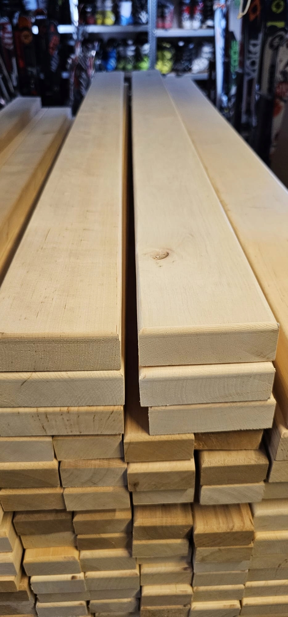 DeskaOlcha35x12x150cm35x120x1500mmnalawkesaunetarasSzlifowanaRodzajsauna belsilt Alksnio lenta saunos gultams ir suolams 35 x 12 x 150 cm šlifuota saunos įrengimui