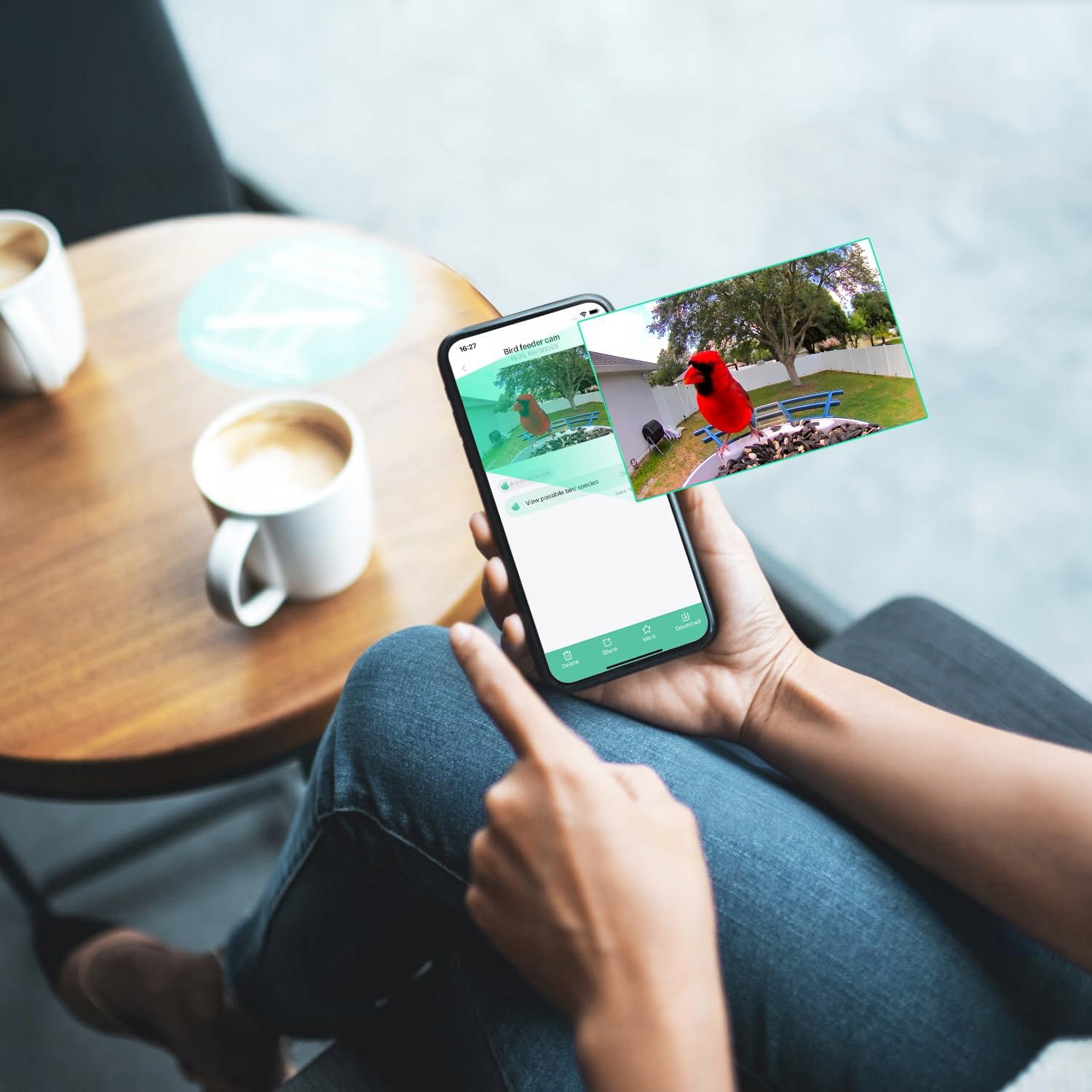 Inteligentnykarmnikdlaptakowzkamerazasilanyenergiaslonecznaz64GBWysokoscproduktu20cm belsilt Išmani paukščių lesyklėlė su kamera 2K Wi Fi su saulės panele su AI paukščių atpažinimu su naktiniu matymu