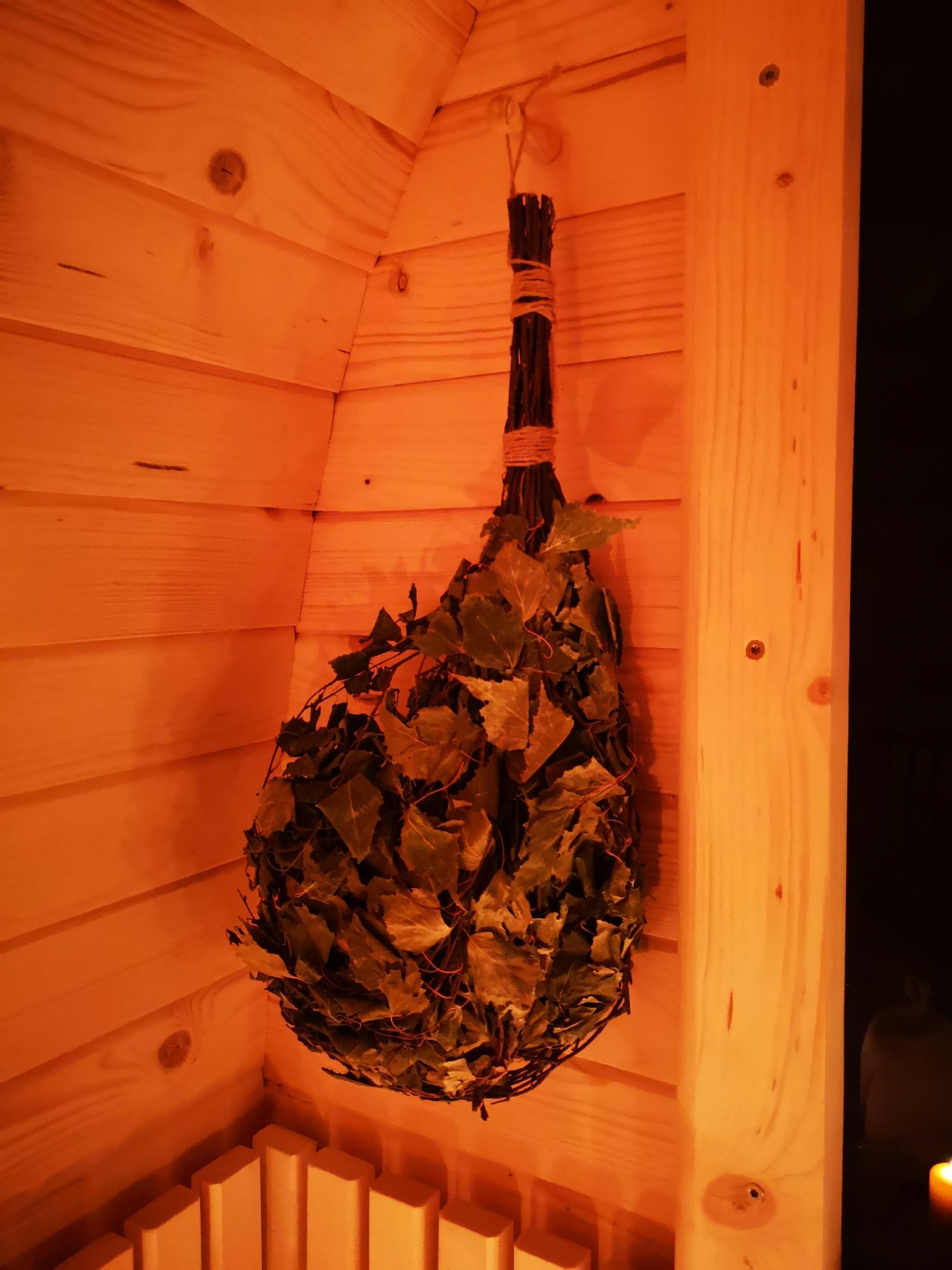RUSKABANIAsaunafinskaogrodowapiecHARVIAM3Liczbakomor1 belsilt Rusiška pirtis ir lauko suomiška sauna su Harvia M3 krosnele sodui ir sodybai