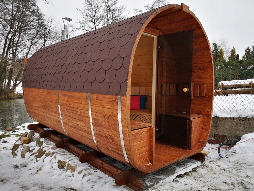 SAUNAdoogrodudomekprzebieralniastovemanSAuNDlugosc400cm belsilt Lauko sauna namelis su persirengimo zona Stoveman krosnelė su patogia komplektacija