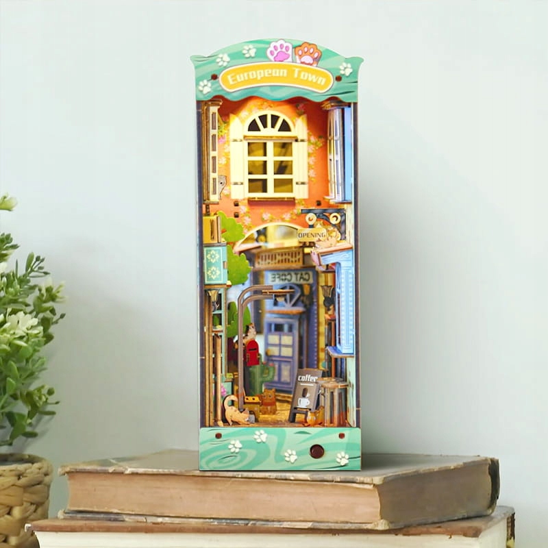 4297d5cc451c86ee649c6f43411e belsilt Book Nook Kocie miasteczko DIY rinkinys su LED apšvietimu