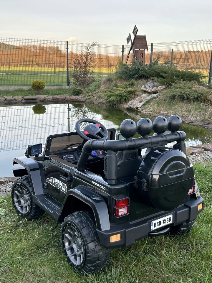 AutkonaakumulatorJeepsamochodPILOTMiekkiekolaEVASkora4x4MarkaRamiz belsilt elektrinis automobilis vaikams Jeep automobilis nuotolinio valdymo pultas minkšti EVA ratai eko odos sėdynė 4X4 12 V 10 Ah 180 W