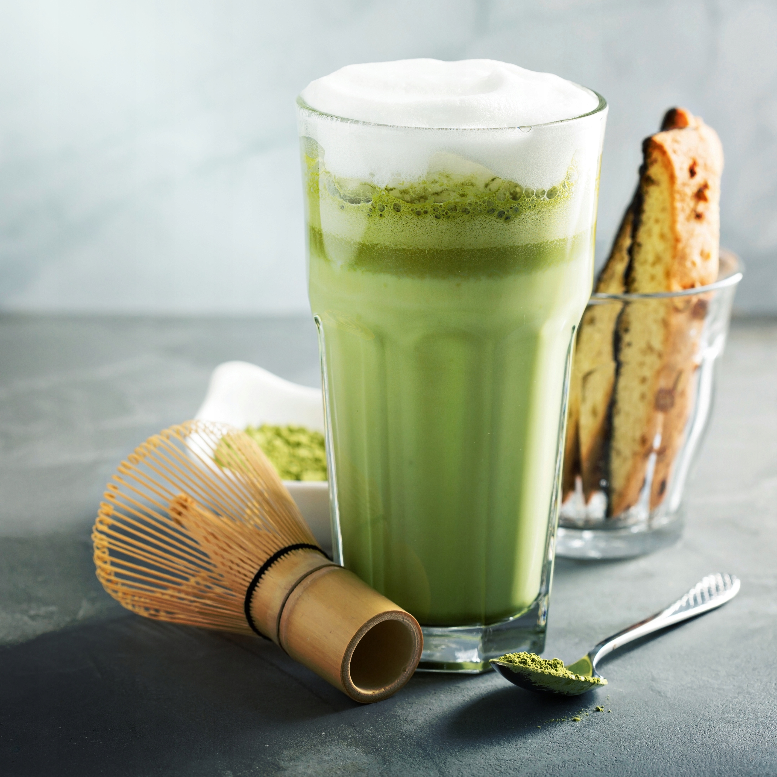 MATCHA500gHerbataZielonaCodzienna500gwproszkudolatteketonuttWaga500g belsilt Japoniška matcha arbata kasdienė 500 g keto latte milteliai