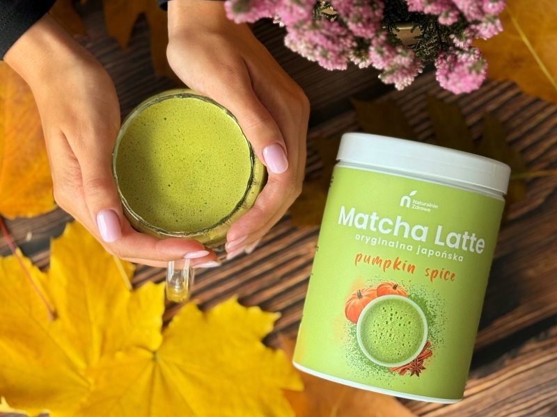 MatchaJaponskaLatteShakePumpkinSpiceBezDodatkuCukruPremium390gMarkaNaturalnieZdrowe belsilt Matcha latte gėrimas be pridėtinio cukraus 390 g