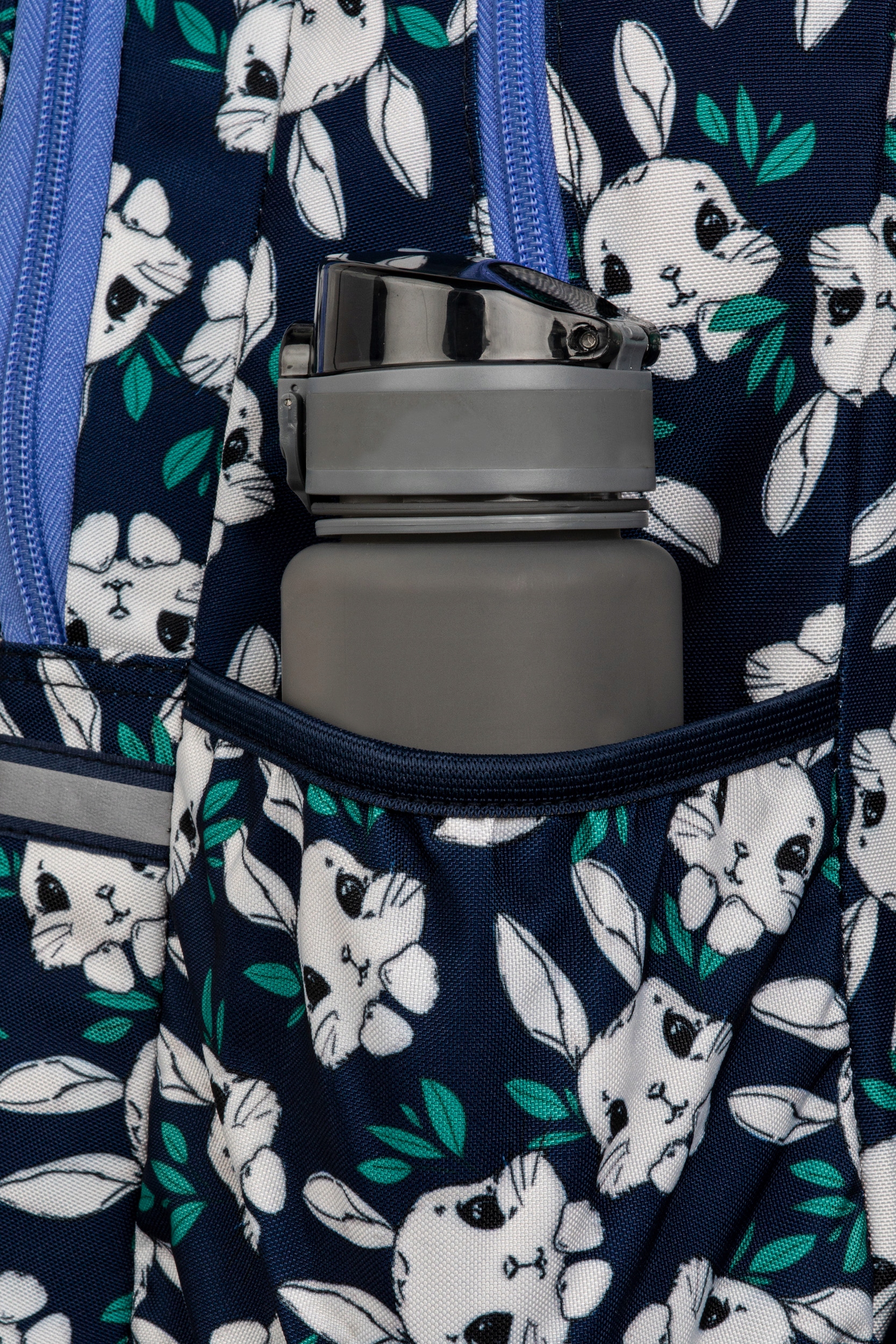 PlecakmlodziezowyPickBunnylandCoolPackF099704PatioBohaterBajkabrak belsilt Mokyklinė kuprinė paaugliui CoolPack įvairiaspalvė keli skyriai A4 formatui modelis F099704