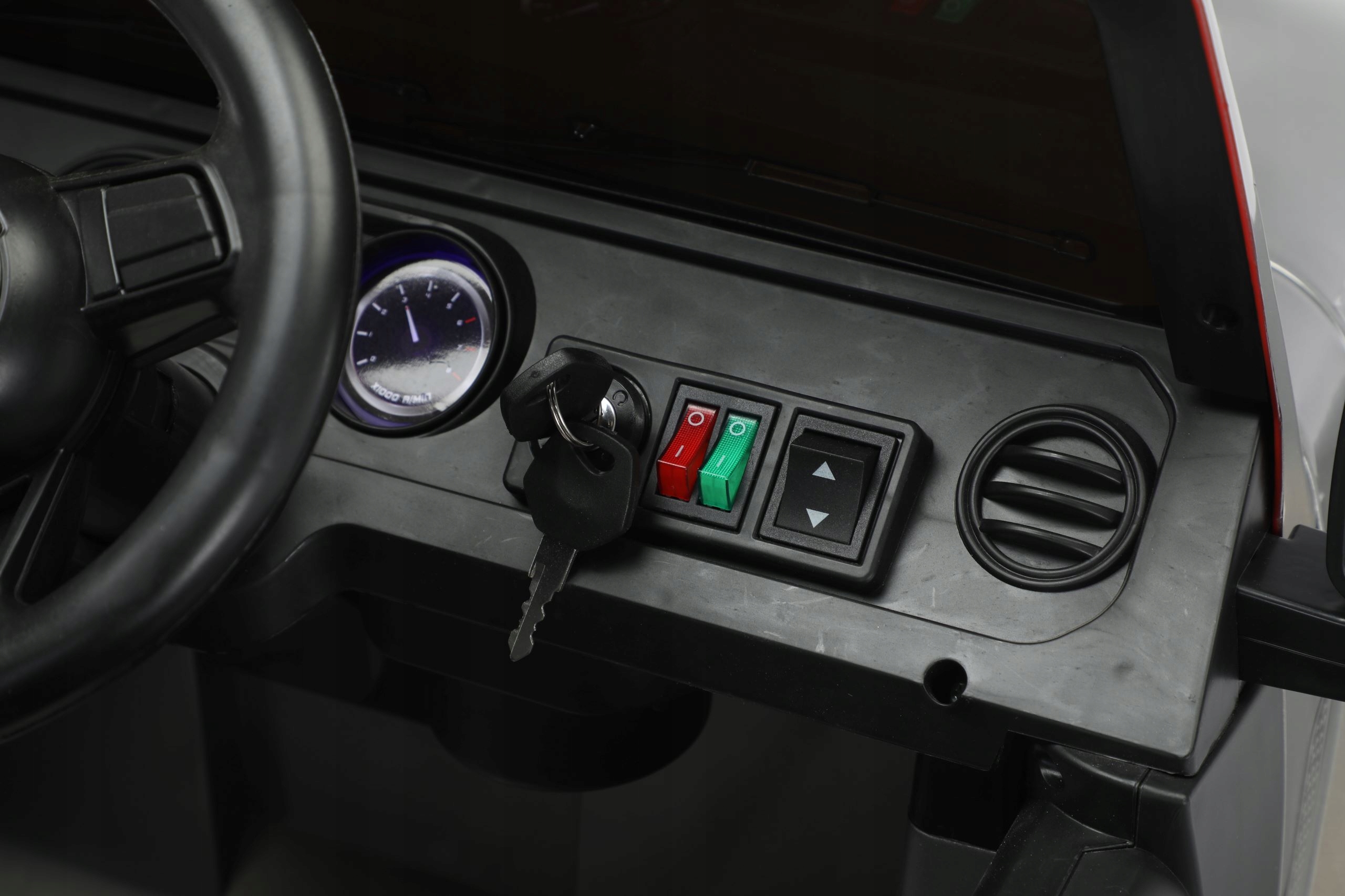 PojazdautoelektrycznedladzieckaJEEPspeedSUPERCARFT9384X412V7AhDlugoscpojazdu128cm belsilt Elektryczny samochód dla dzieci Jeep Speed Supercar FT 938 4X4