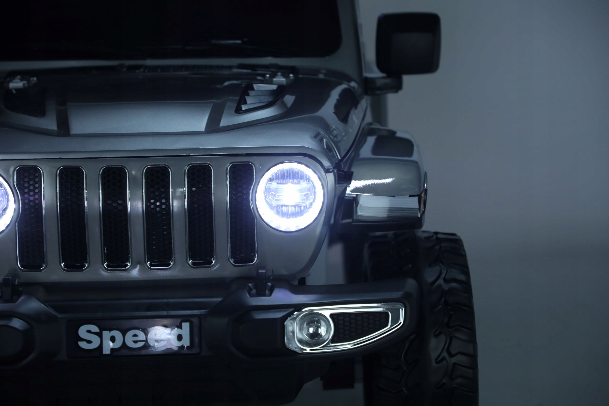 PojazdautoelektrycznedladzieckaJEEPspeedSUPERCARFT9384X412V7AhKolorczarnyczerwonyniebieskiszary belsilt Elektryczny samochód dla dzieci Jeep Speed Supercar FT 938 4X4
