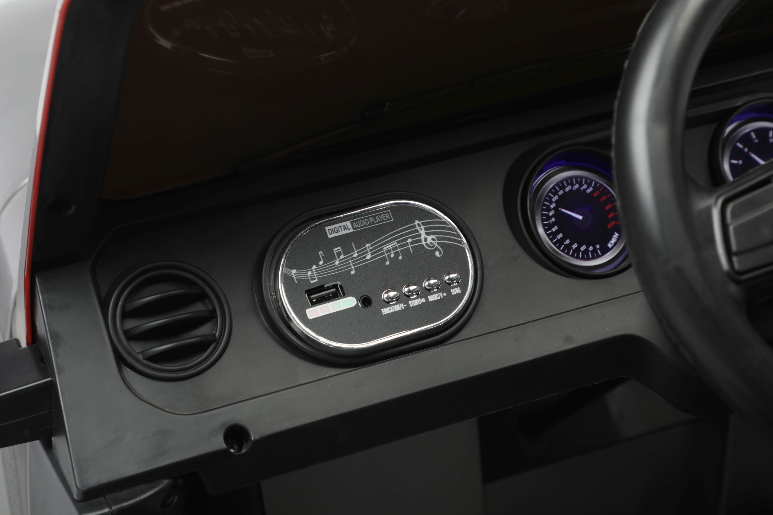 PojazdautoelektrycznedladzieckaJEEPspeedSUPERCARFT9384X412V7AhMaksymalneobciazenie30kg belsilt Elektryczny samochód dla dzieci Jeep Speed Supercar FT 938 4X4