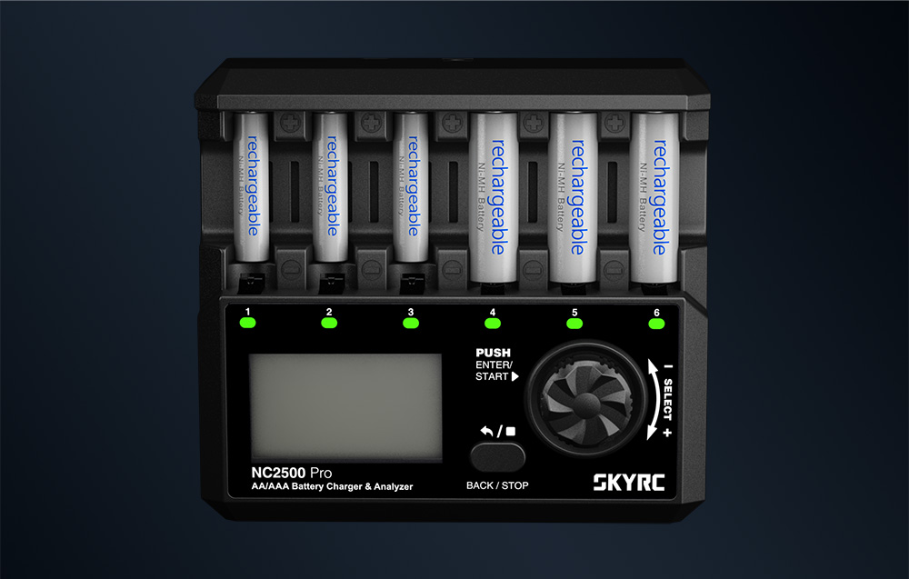 Greita įkroviklis AA AAA 36W SkyRC su USB для baterijų