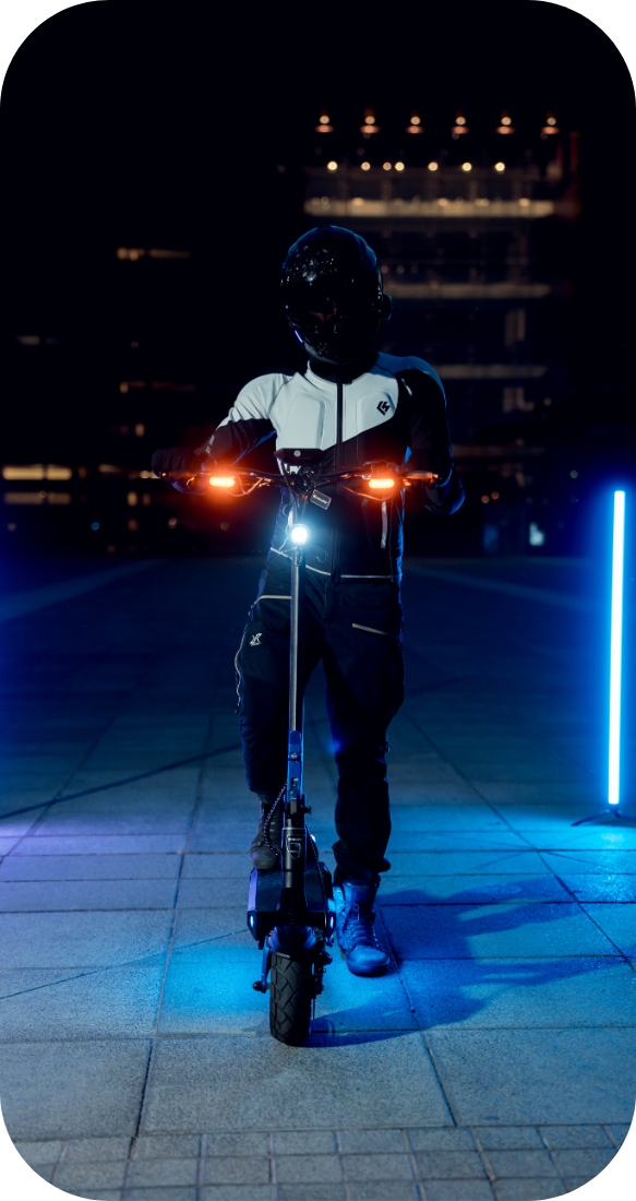 WODOODPORNAHULAJNOGAELEKTRYCZNAHILEYTIGEREVOGTR20262000W52V22AHMaksymalnykatnachyleniaterenu15 belsilt WODOODPORNA Elektrinis paspirtukas HILEY TIGER EVO GTR 2026 2000 W 52 V 22Ah