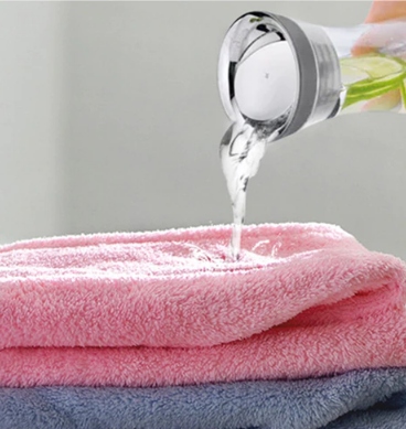 GRUBYCHLONNYRECZNIKNAGLOWETURBANDOWLOSOWMIEKKIYESHOMECechydodatkowezapiecienaguzik belsilt Mikropluošto rankšluostis turbanas plaukams Yeshome įvairių spalvų su sagute 65 x 25 cm
