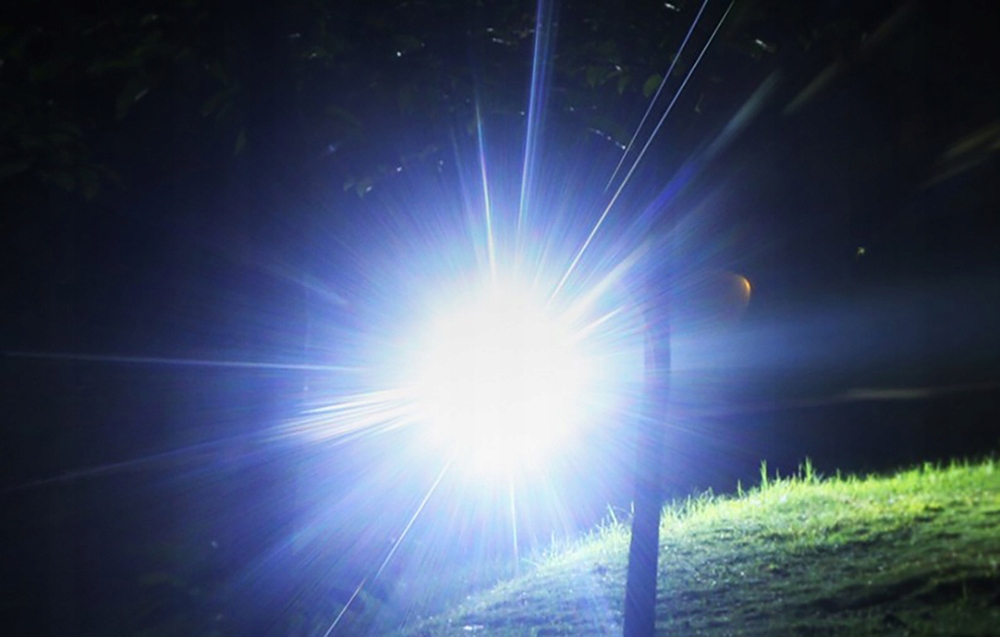 LatarkaCzolowaAkumulatorowaSuperfireHl51MocnaCzolowkaLampkaLedUSBZasilanieakumulatorowe belsilt Akumuliatorinis galvos žibintas Superfire HL51 tvirtas LED žibintas su USB įkrovimu