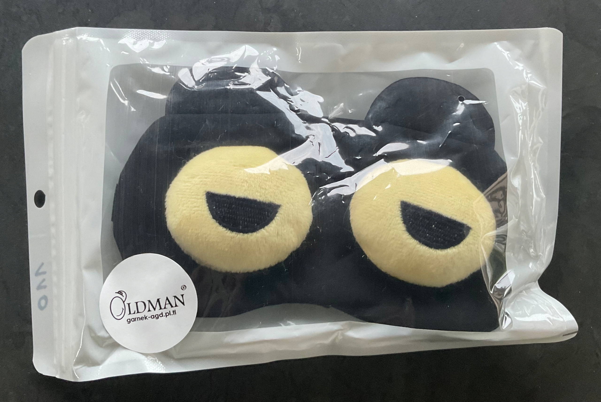 OPASKANAOCZYMASKADOSPANIASNURELAKSUOKOOLDMANNAGUMCECZARNAWzordominujacyzwierzecy belsilt Akių kaukė miegui Oldman kelionėms juoda patogiam miegui