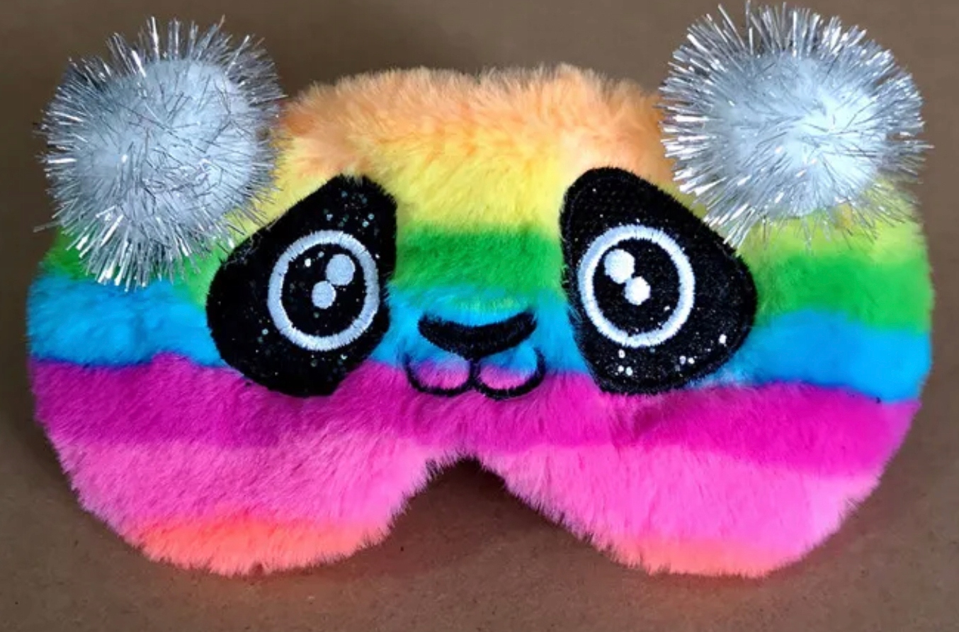 OPASKANAOCZYMASKADOSPANIASNURELAKSUpandamisOLDMANNAGUMCEEANGTIN7340160508163 belsilt Vaikiška akių kaukė miegui Oldman kelionėms pliušinė meškučio dizainas su ausų kištukais sidabrinė