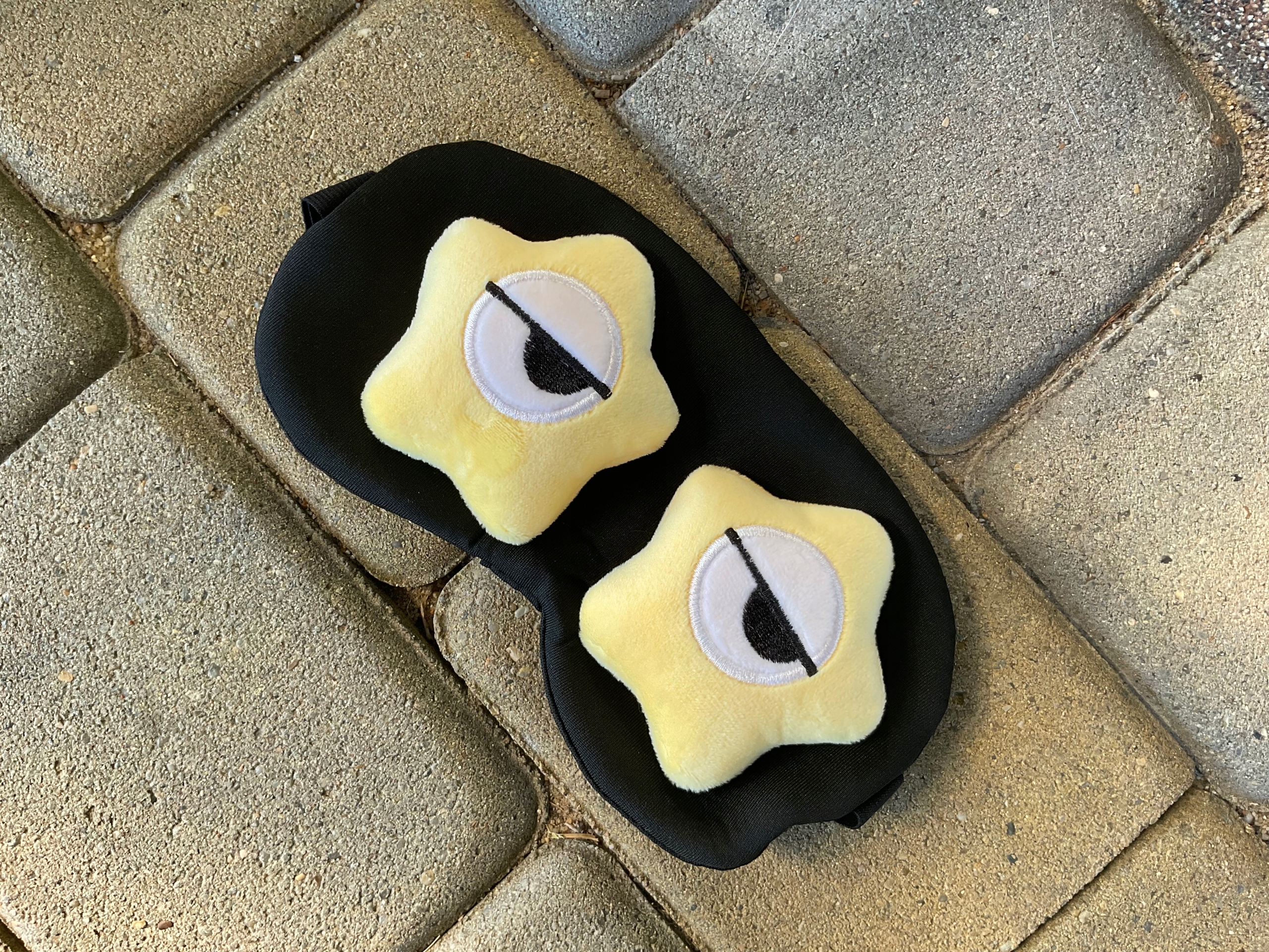 OPASKANAOCZYMASKADOSPANIASNURELAKSUrozgwiazdaOLDMANNAGUMCEModelnaoczy belsilt Akių kaukė miegui Oldman kelionėms