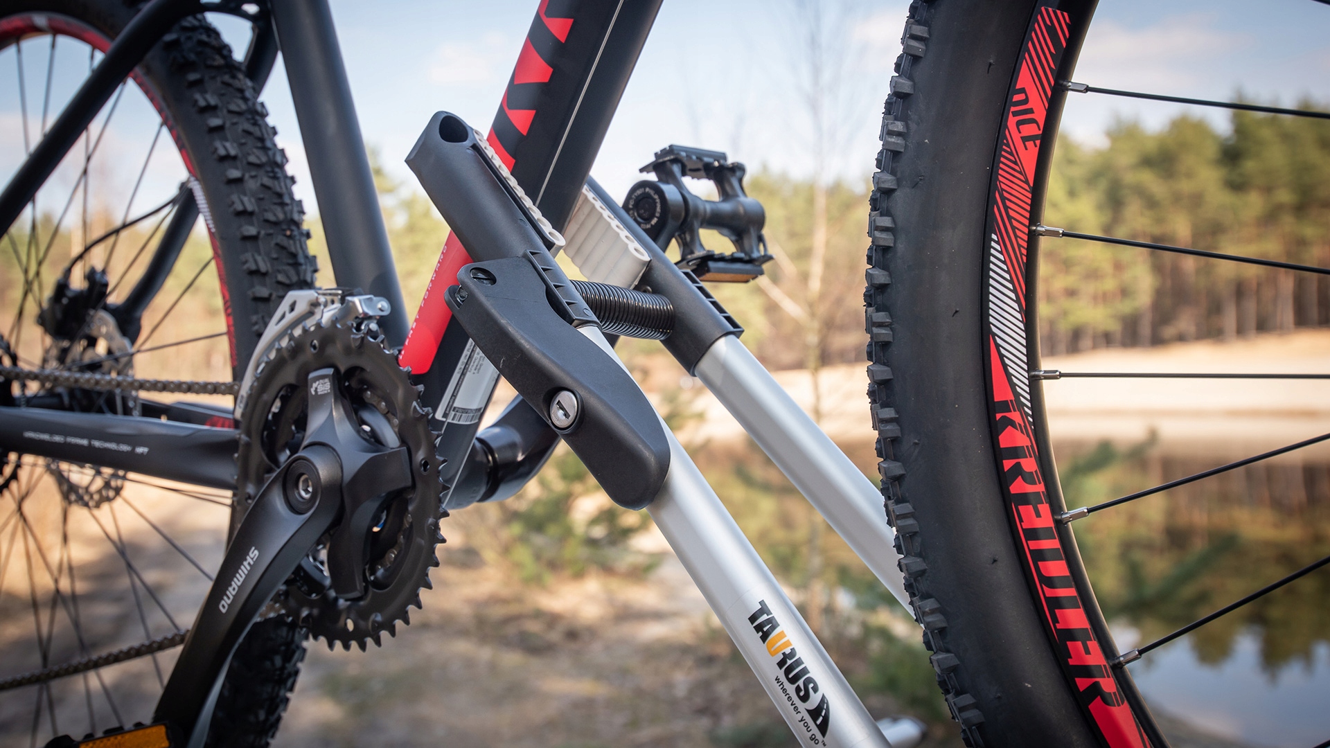 Taurus BikeUp Pro aliumininis stogo dviračio laikiklis - Image 3