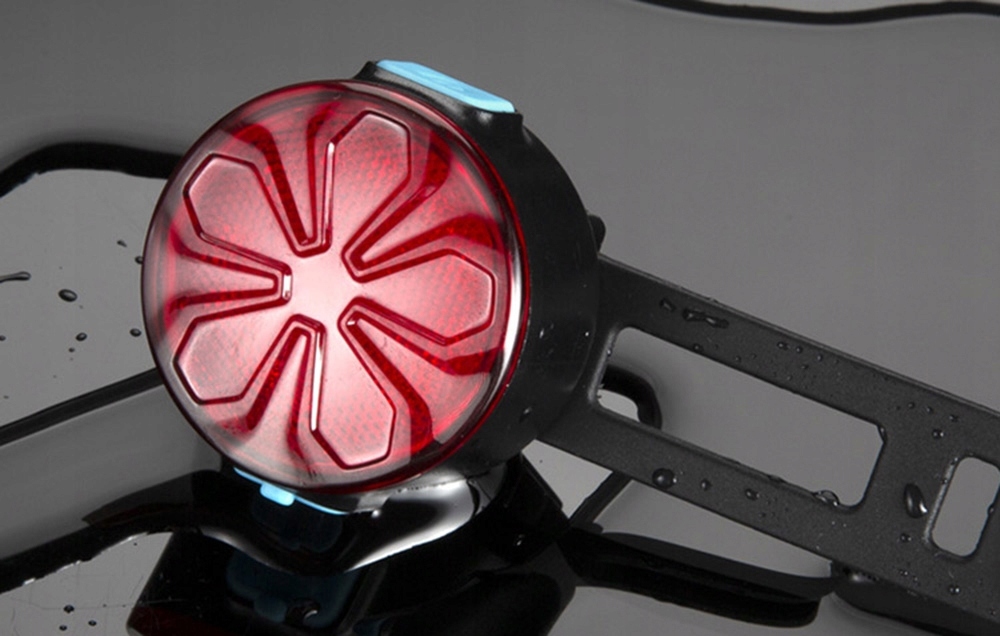 Akumuliatorinė lempute Dviračio Superfire BTL05 IP65 5 režimų Darbui LED belsilt Akumuliatorinė lempute Dviračio Superfire BTL05 IP65 5 režimų Darbui LED