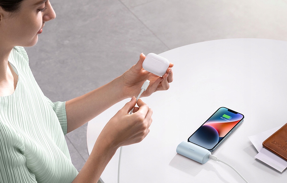 Baseus greitas išorinė baterija 5000mAh 20 W Išorinė baterija Lightning USBC+ USBC kabelis belsilt Baseus greitas išorinė baterija 5000mAh 20 W Išorinė baterija Lightning USB C+ USB C kabelis