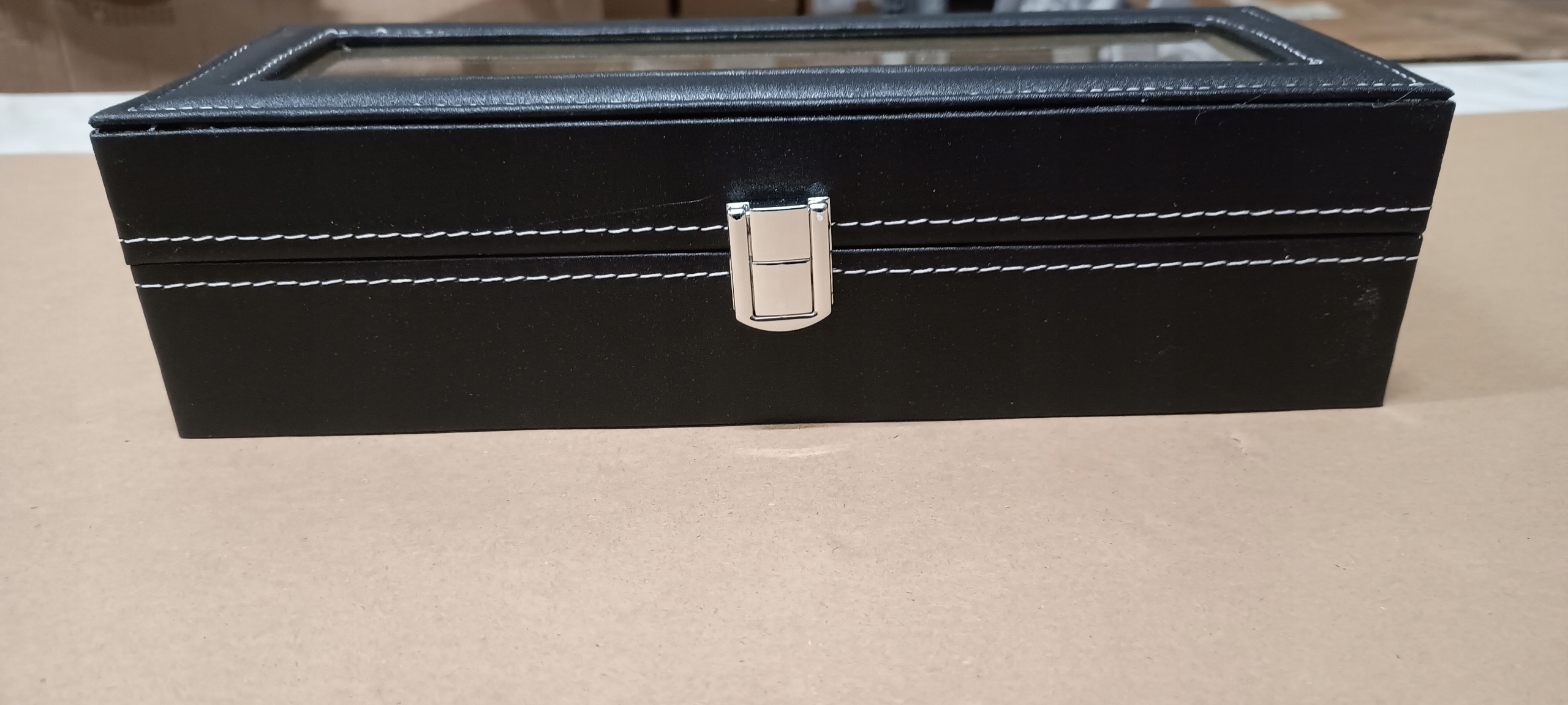 Dikom aksominė laikrodžių dėžutė 6 laikrodžiams su stikliniu dangteliu su užraktu su vieta papuošalams juoda 30 x 12 x 8 cm belsilt Dikom aksominė laikrodžių dėžutė 6 laikrodžiams su stikliniu dangteliu su užraktu su vieta papuošalams juoda 30 x 12 x 8 cm