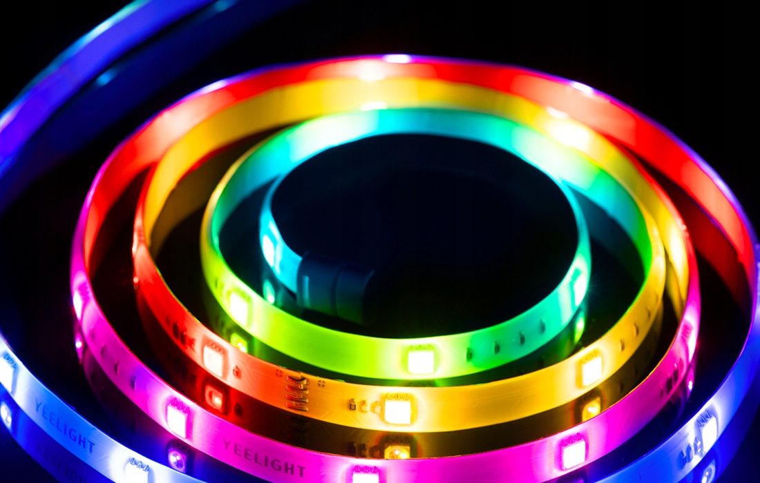Išmanioji LED juosta Yeelight Lightstrip Pro RGB Įvairiaspalvė Bt 42 2m belsilt Išmanioji LED juosta Yeelight Lightstrip Pro RGB Įvairiaspalvė Bt 42 2m