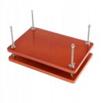 Medinis knygų presas 30 × 20 cm su 2 lentomis ir tvirtinimo komplektu